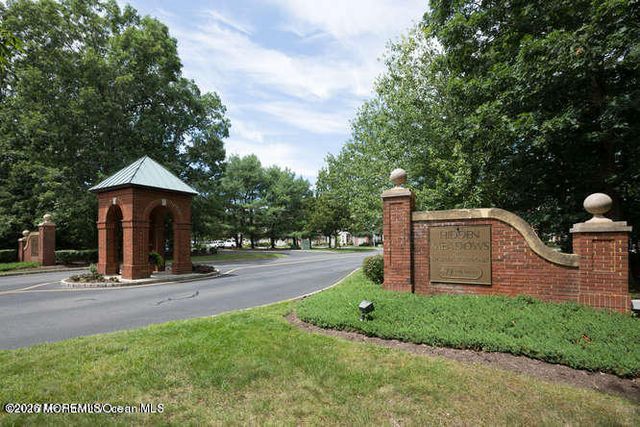 48 Charles Court, Ocean Twp, NJ 07712