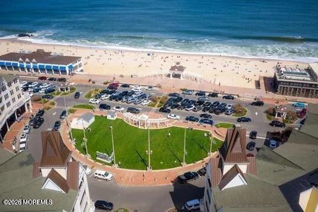 48 Charles Court, Ocean Twp, NJ 07712