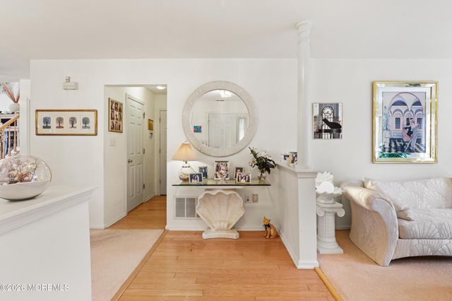 48 Charles Court, Ocean Twp, NJ 07712