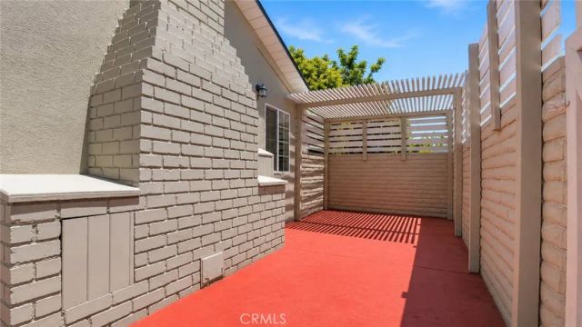 3289 Inglewood Boulevard, Los Angeles, CA 90066