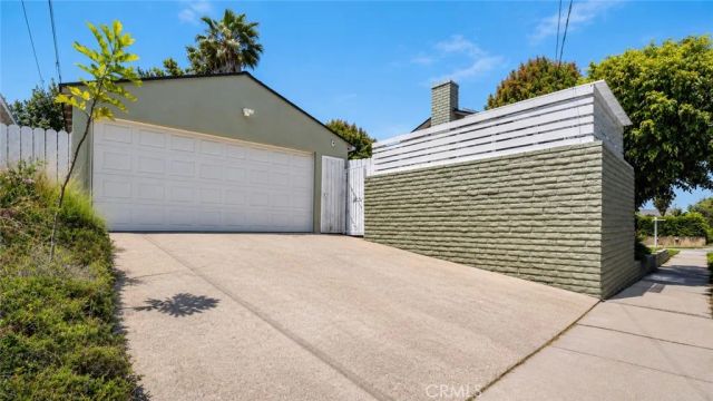 3289 Inglewood Boulevard, Los Angeles, CA 90066