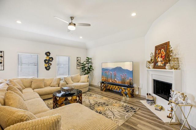 723 Westwood Drive, League City, TX 77573