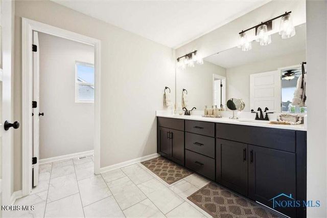5009 Island Park Boulevard, Sylvania, OH 43560