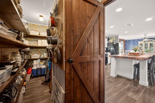 8013 SERGEANT PEPPER DR, Howey In The Hills, FL 34737