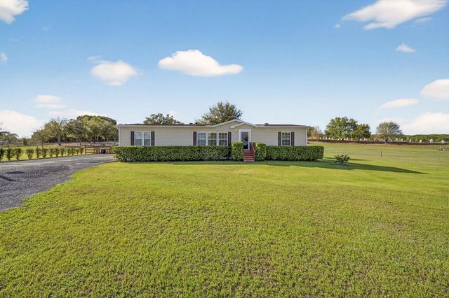 8013 SERGEANT PEPPER DR, Howey In The Hills, FL 34737