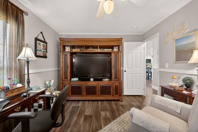 8013 SERGEANT PEPPER DR, Howey In The Hills, FL 34737