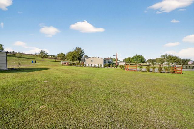 8013 SERGEANT PEPPER DR, Howey In The Hills, FL 34737