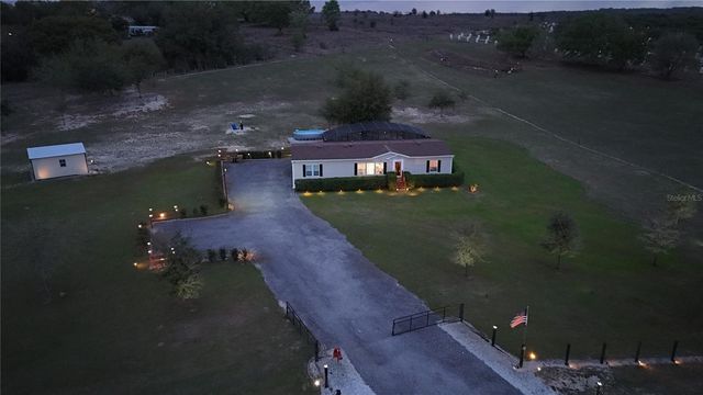 8013 SERGEANT PEPPER DR, Howey In The Hills, FL 34737