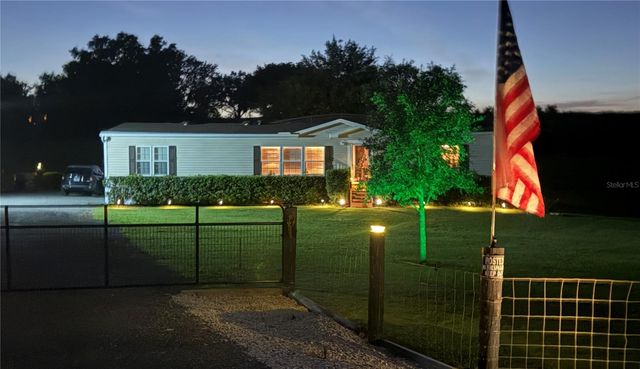 8013 SERGEANT PEPPER DR, Howey In The Hills, FL 34737