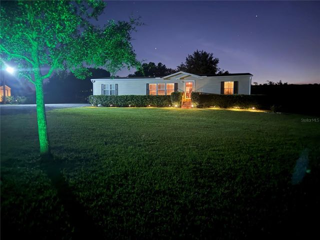 8013 SERGEANT PEPPER DR, Howey In The Hills, FL 34737