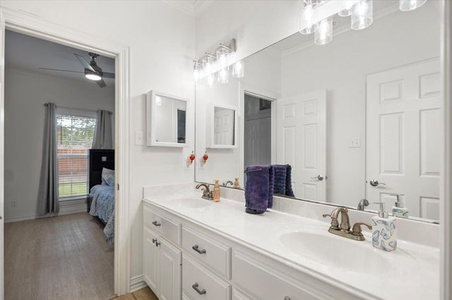 305 Bridgers Hill Rd, Longview, TX 75604