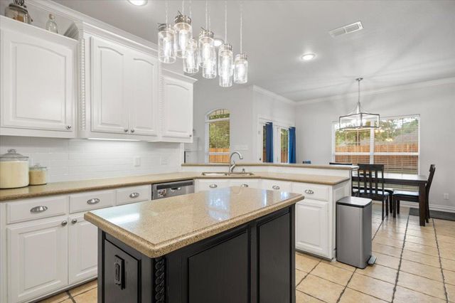 305 Bridgers Hill Rd, Longview, TX 75604