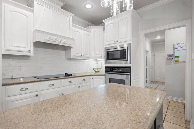 305 Bridgers Hill Rd, Longview, TX 75604