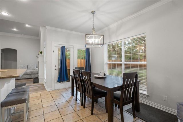 305 Bridgers Hill Rd, Longview, TX 75604