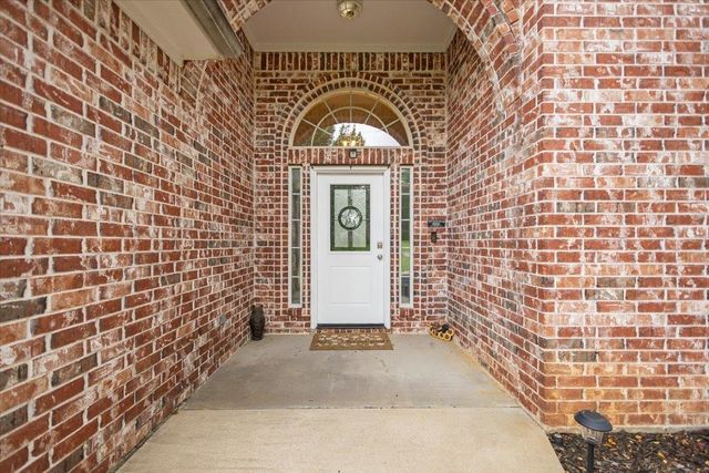 305 Bridgers Hill Rd, Longview, TX 75604