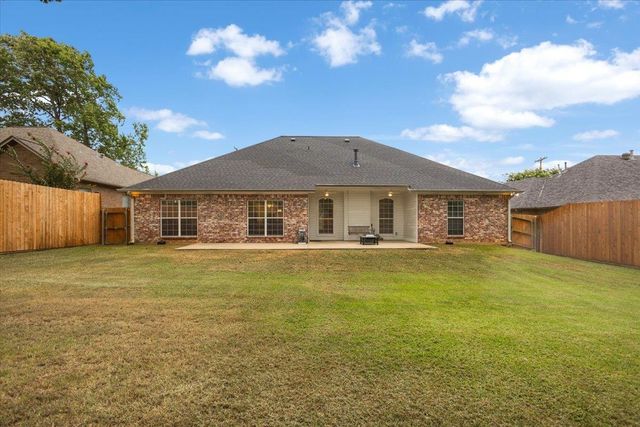 305 Bridgers Hill Rd, Longview, TX 75604