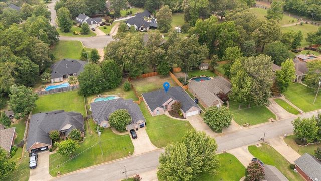 305 Bridgers Hill Rd, Longview, TX 75604