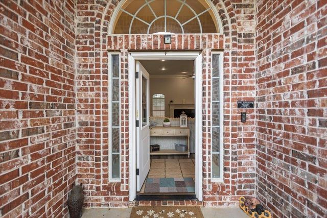 305 Bridgers Hill Rd, Longview, TX 75604