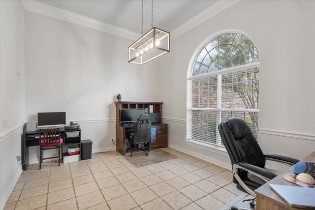 305 Bridgers Hill Rd, Longview, TX 75604