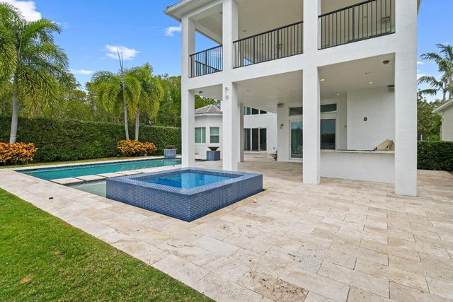 13965 Willow Cay Drive, Juno Beach, FL 33408