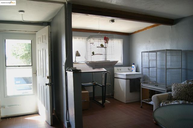 58 Main St., Isleton, CA 95641