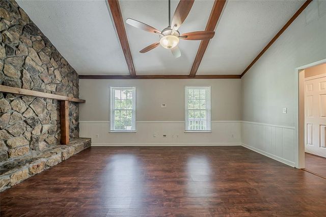 228 Amour SW Way, Lilburn, GA 30047