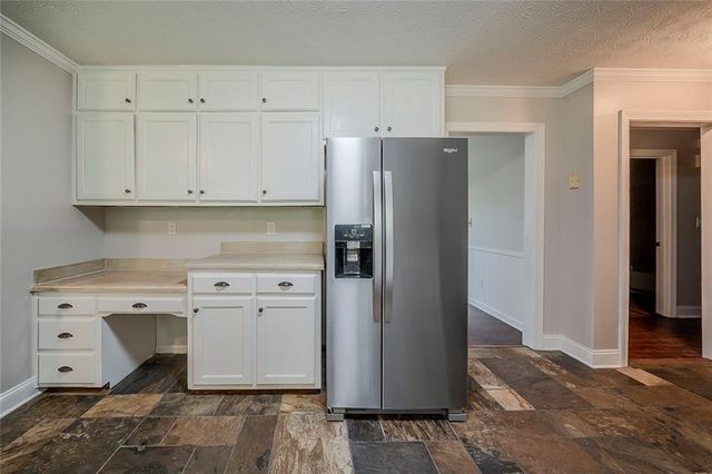 228 Amour SW Way, Lilburn, GA 30047