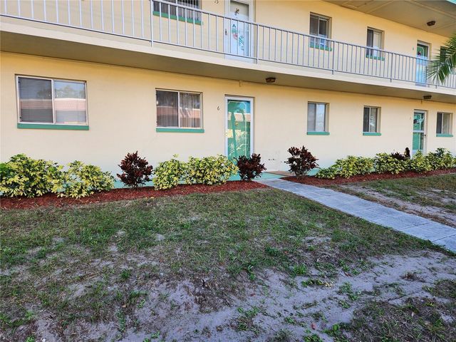 2001 GREENBRIAR BOULEVARD 6, Clearwater, FL 33763