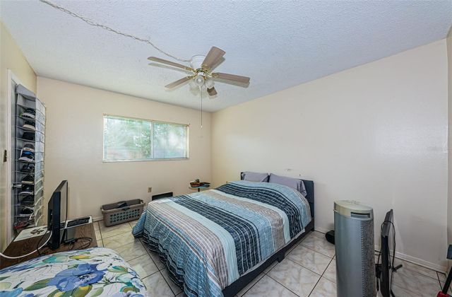 2001 GREENBRIAR BOULEVARD 6, Clearwater, FL 33763