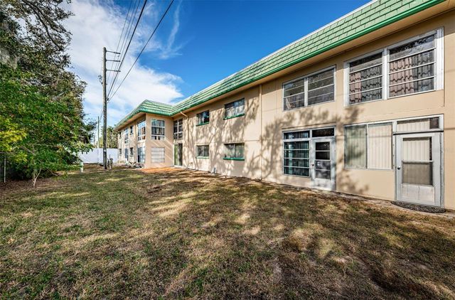 2001 GREENBRIAR BOULEVARD 6, Clearwater, FL 33763