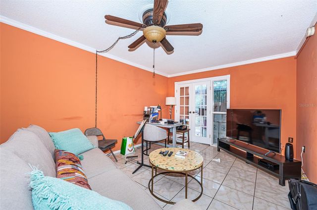 2001 GREENBRIAR BOULEVARD 6, Clearwater, FL 33763