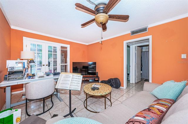 2001 GREENBRIAR BOULEVARD 6, Clearwater, FL 33763