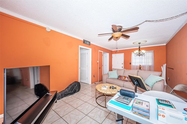 2001 GREENBRIAR BOULEVARD 6, Clearwater, FL 33763