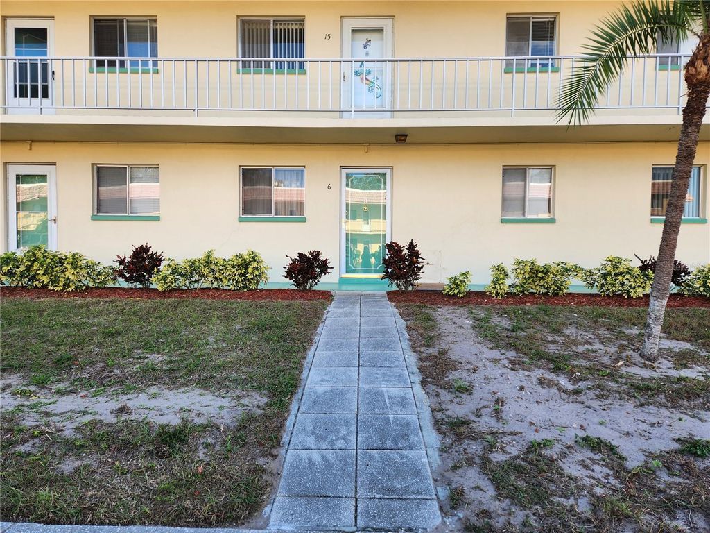 2001 GREENBRIAR BOULEVARD 6, Clearwater, FL 33763