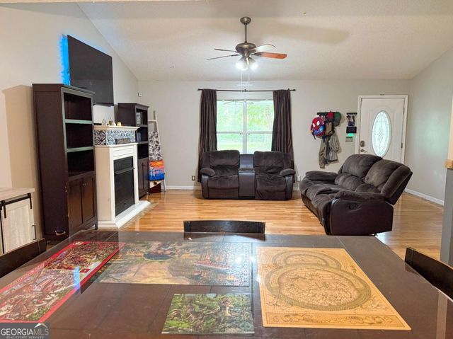 617 Robin Lane, Folkston, GA 31537