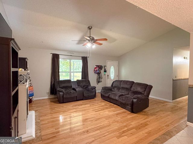 617 Robin Lane, Folkston, GA 31537