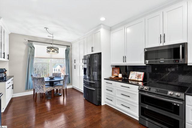 218 Willowgreen Way, Greer, SC 29651