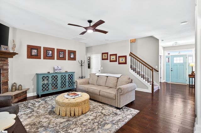 218 Willowgreen Way, Greer, SC 29651