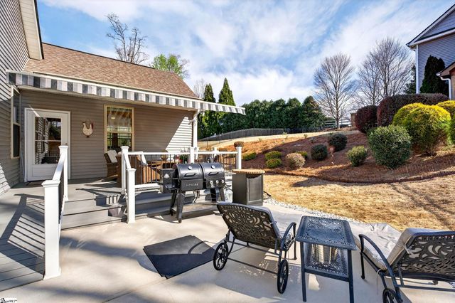 218 Willowgreen Way, Greer, SC 29651