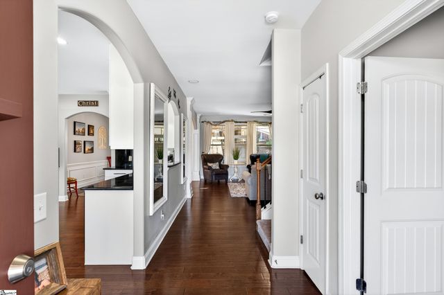 218 Willowgreen Way, Greer, SC 29651