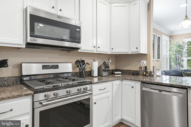 50 JOCKEY DR, La Plata, MD 20646