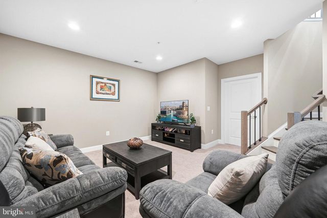 50 JOCKEY DR, La Plata, MD 20646