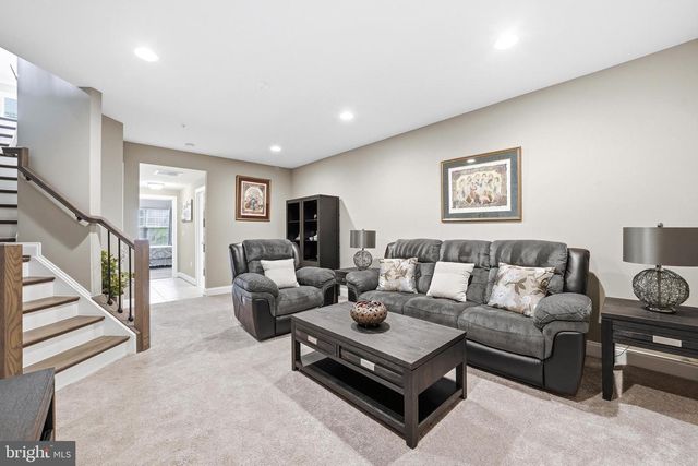 50 JOCKEY DR, La Plata, MD 20646