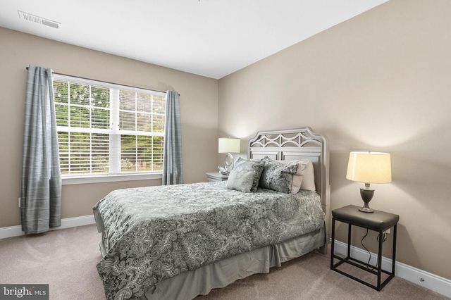 50 JOCKEY DR, La Plata, MD 20646