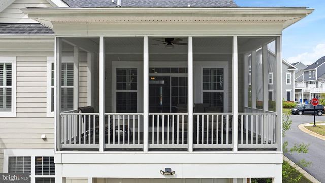 50 JOCKEY DR, La Plata, MD 20646