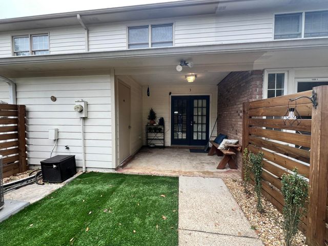 1000 Holland Dr Apt 3, Tallahassee, FL 32301