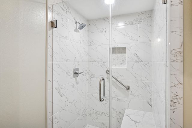 10747 Park Village Place B, Dallas, TX 75230