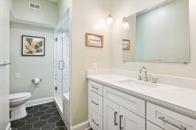 10747 Park Village Place B, Dallas, TX 75230