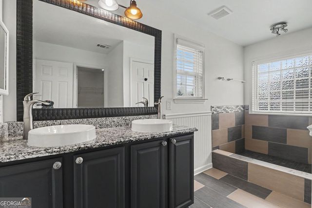 6195 Park Leaf Walk, Buford, GA 30518