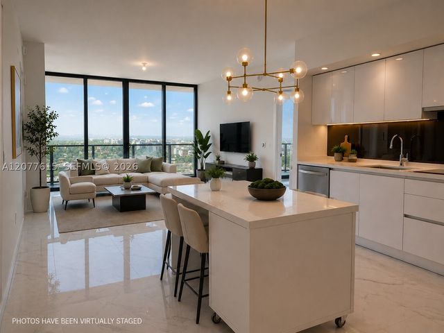 1170 E Hallandale Beach Blvd 1102, Hallandale Beach, FL 33009